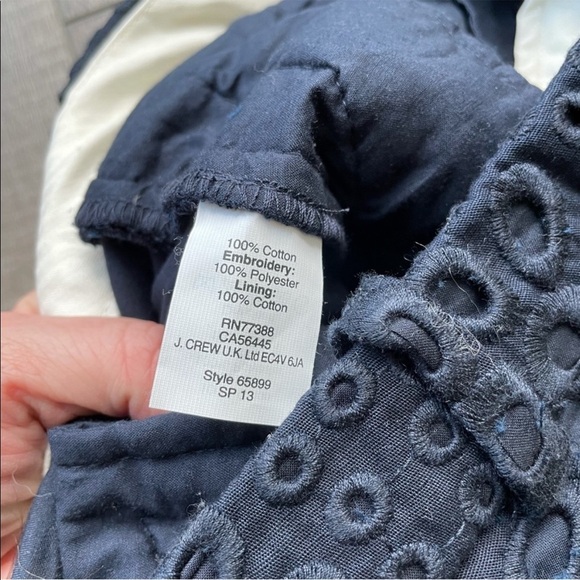 J. Crew Cafe Capri Pinwheel Eyelet Trouser in Navy Size 0 - Picture 4 of 7